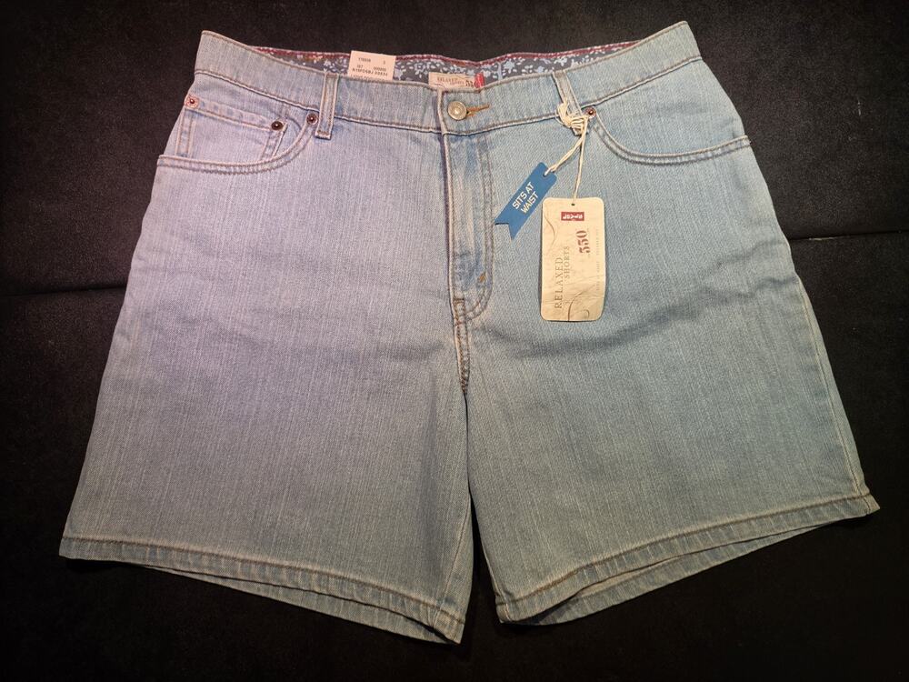 Levi's 550 Relaxed Bermuda Denim Shorts Women's 14 Blue Light Wash 5-Pocket